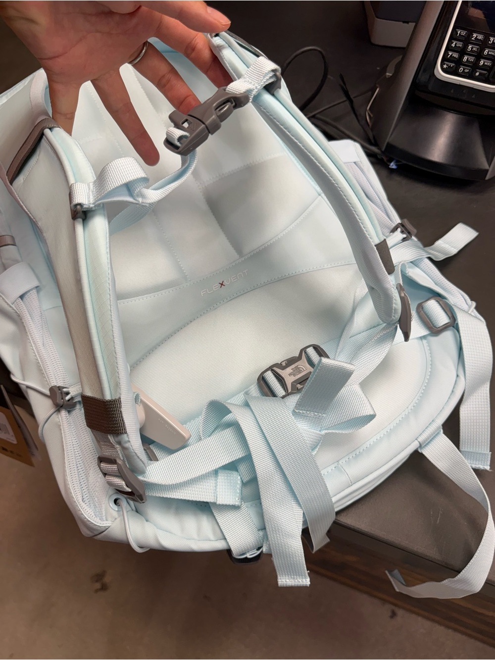 NWT!The North Face women's Pale Blue Everyday Pack with External Bungee - Picture 6 of 10